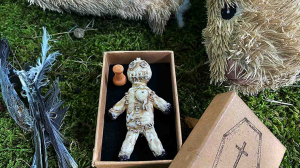 hoodoo20-20haunted20voodoo20doll20by20infiniti20and20mark20traversoni20gimmicks20not20included